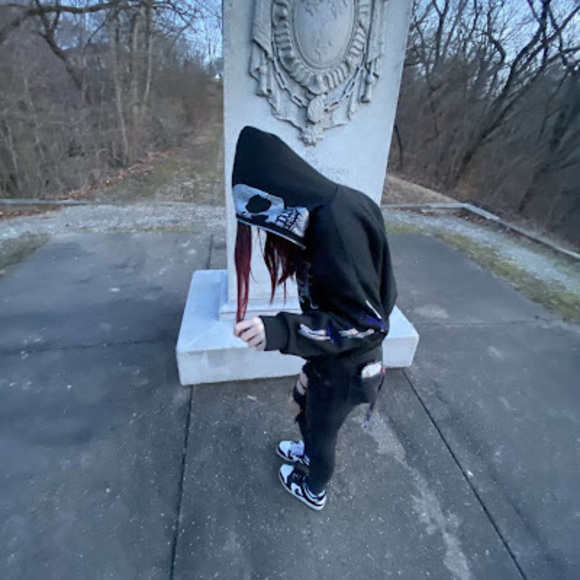 Meet your Posher, Jesse - Picture 1 of 1